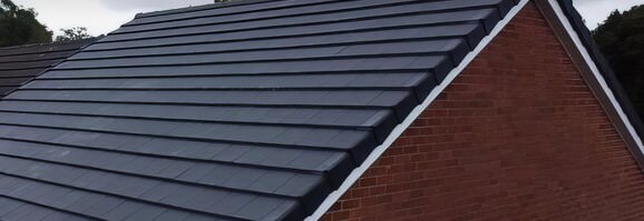 EverDry LTD team working on Manchester roofs